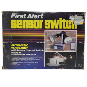 First Alert Sensor Switch PIR860- Automatic Light Yard Control Switch Open Box
